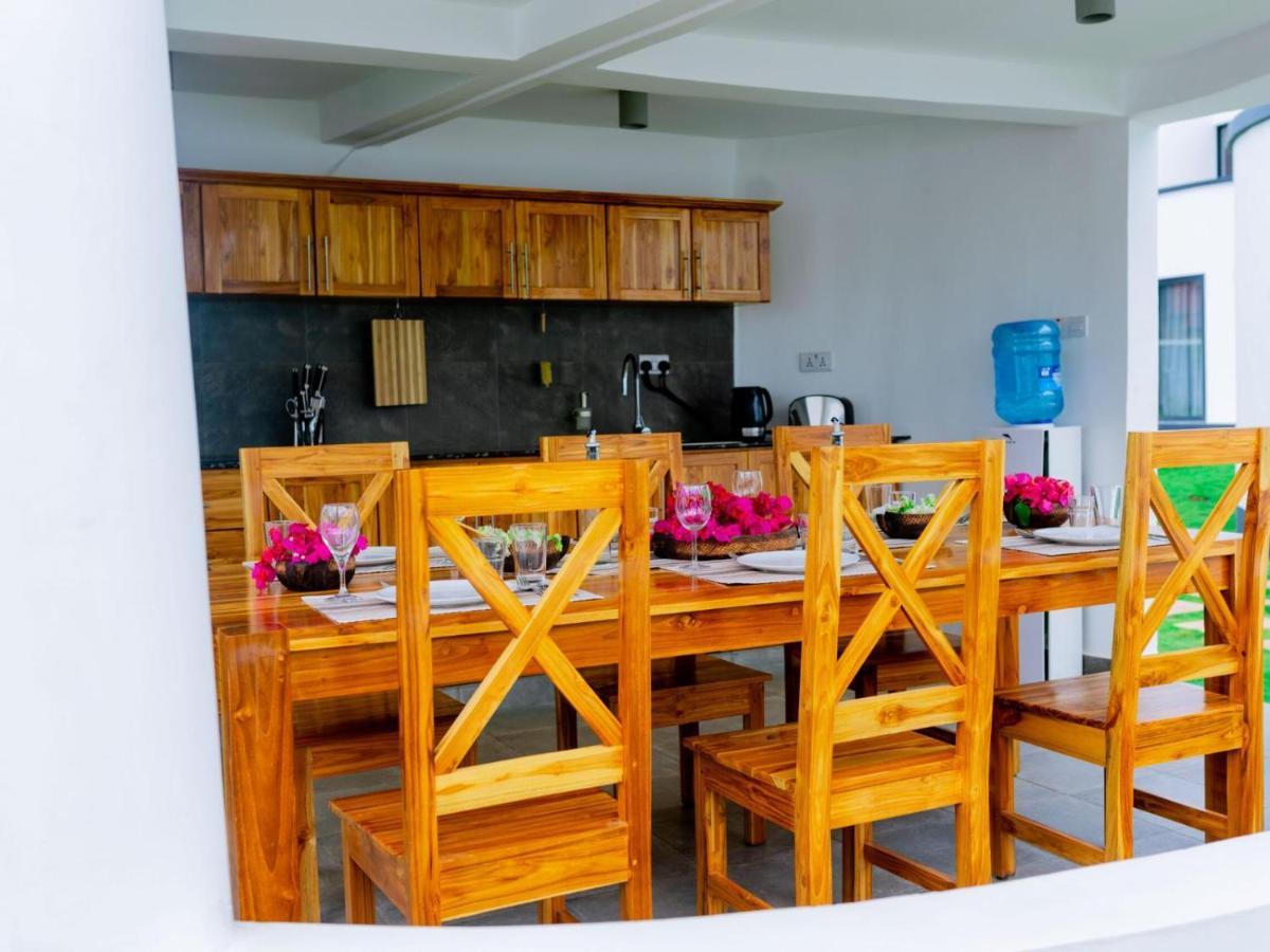 Homeland Bro Dar es Salaam Exterior photo