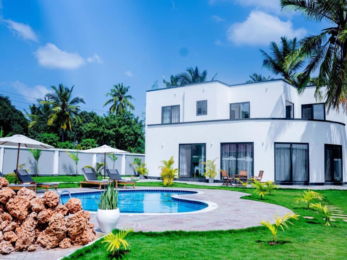 Homeland Bro Dar es Salaam Exterior photo